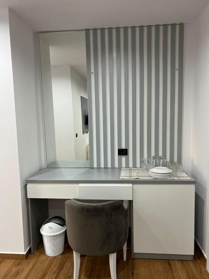 Hotel Vila Herta Дуррес Экстерьер фото