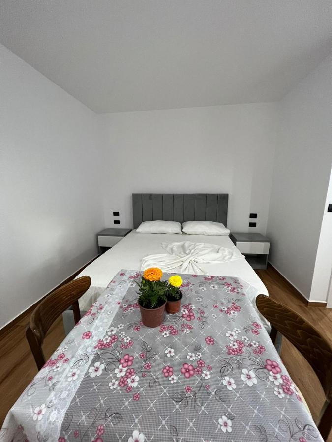 Hotel Vila Herta Дуррес Экстерьер фото